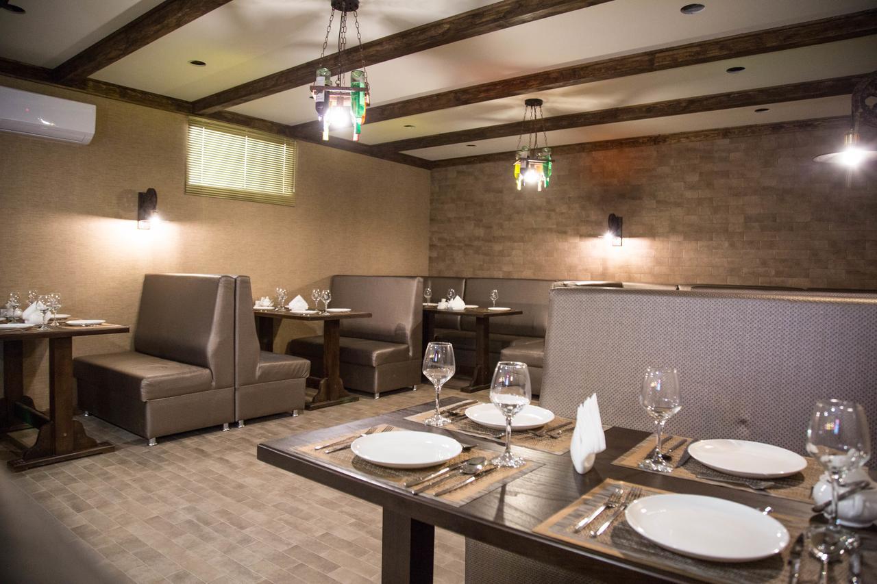 De'Mar Hotel Bishkek Ngoại thất bức ảnh