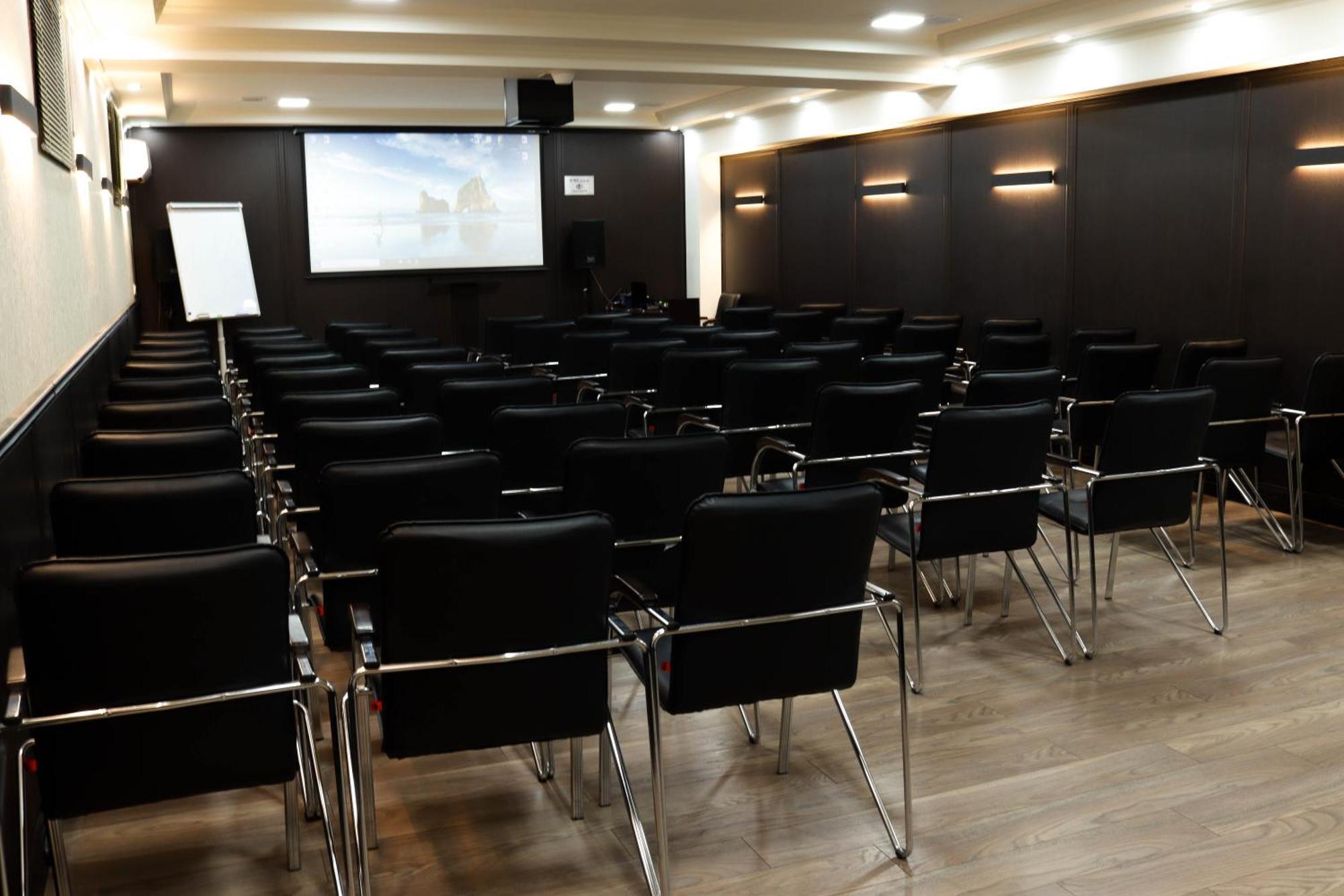De'Mar Hotel Bishkek Ngoại thất bức ảnh