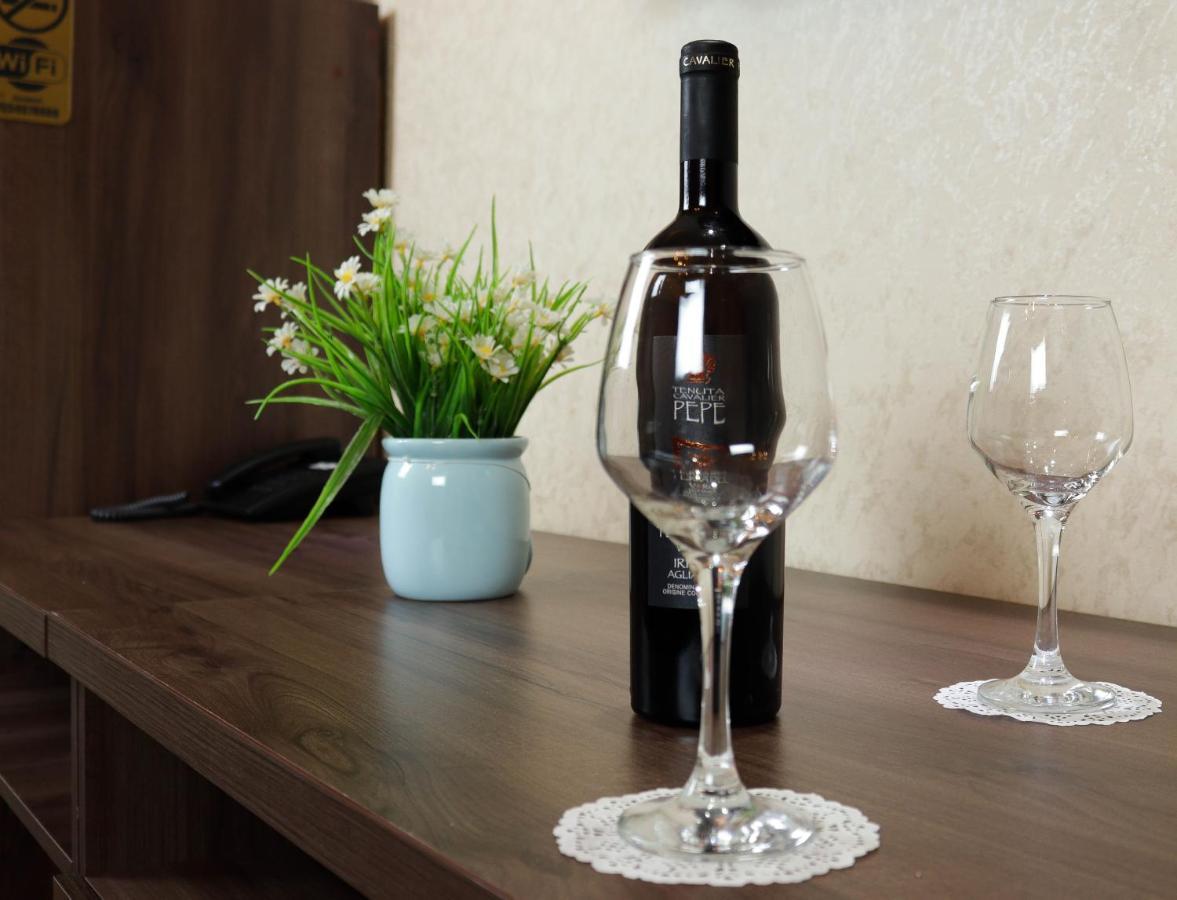 De'Mar Hotel Bishkek Ngoại thất bức ảnh